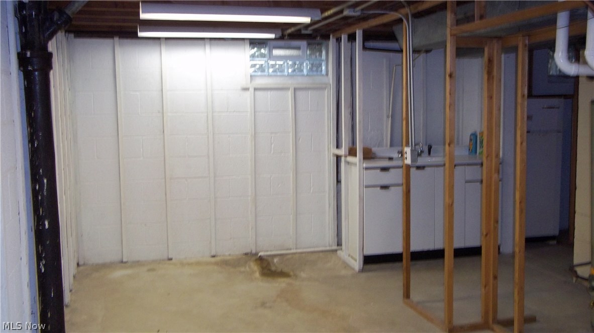 Middleburg Heights 02/R A - Residential