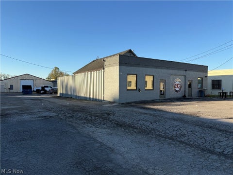 Photo of 9617 Clinton Road, Brooklyn, OH 44144 (MLS # 5254748)
