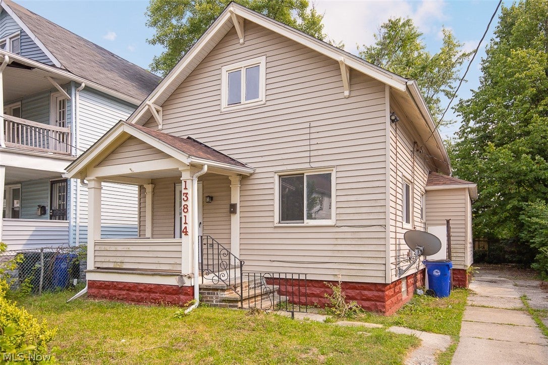 13814 Durkee Avenue