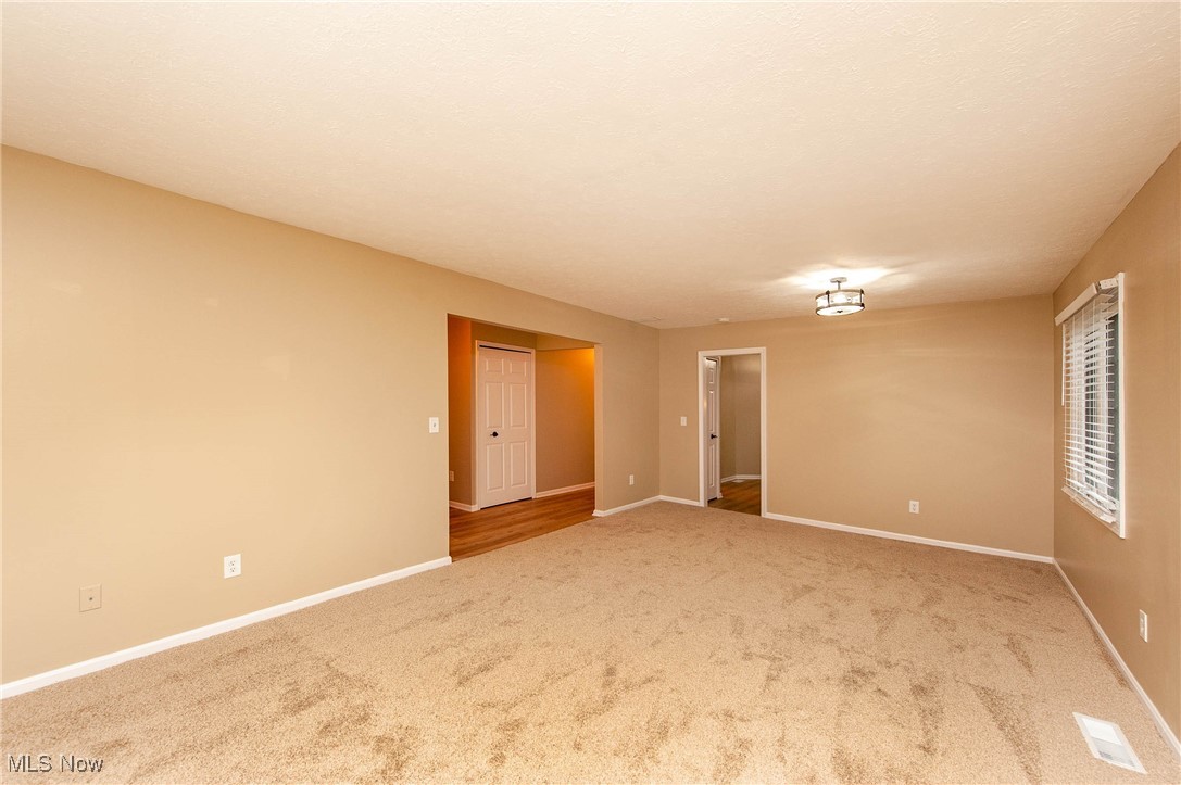 9736 Brookline Oval, Strongsville, Ohio image 4
