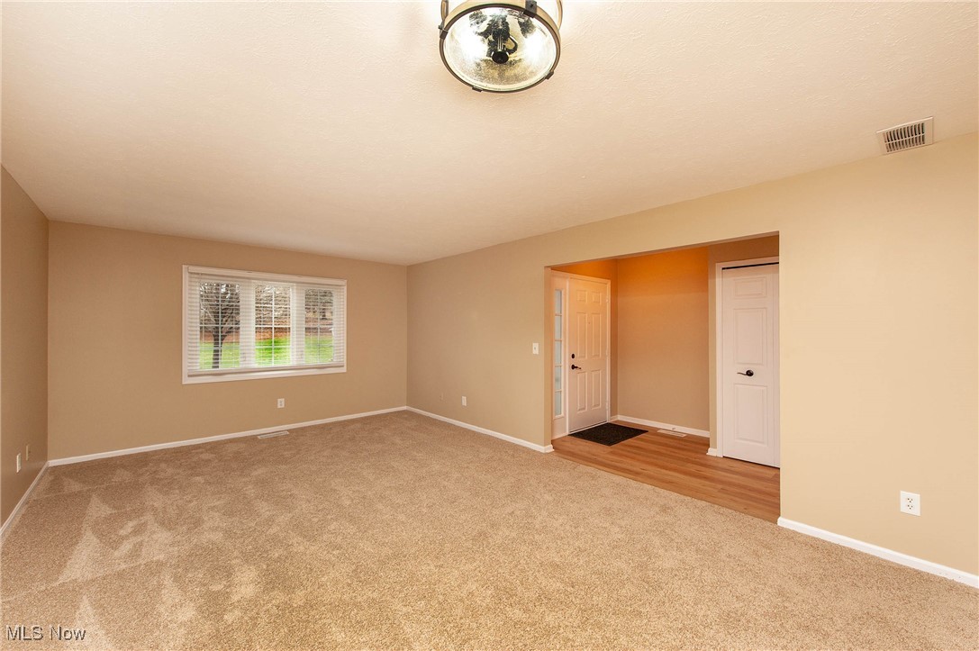 9736 Brookline Oval, Strongsville, Ohio image 3