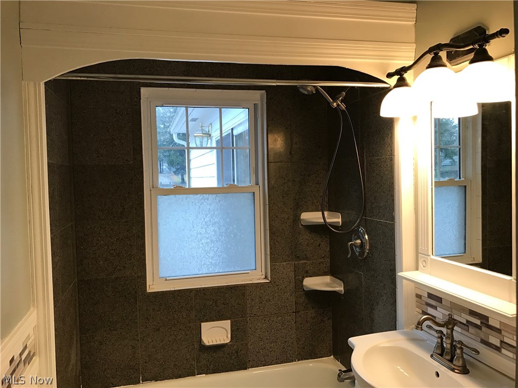 Connecticut Western Reserve - Residential