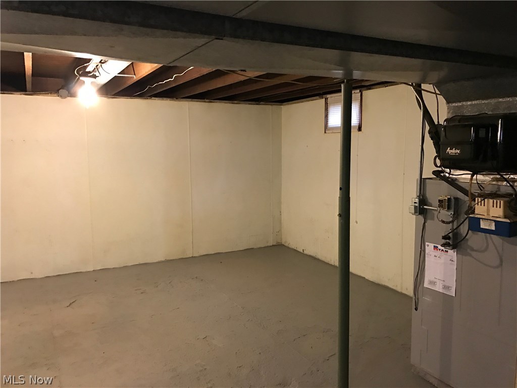 Connecticut Western Reserve - Residential