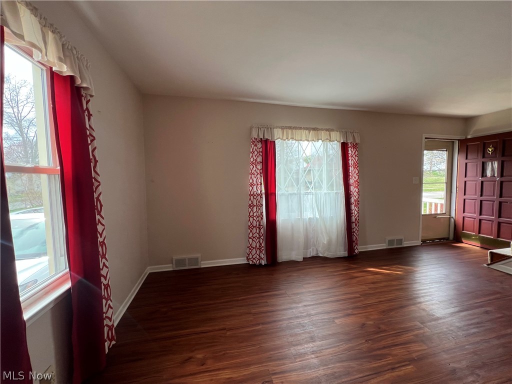 Happy Hollow - Residential