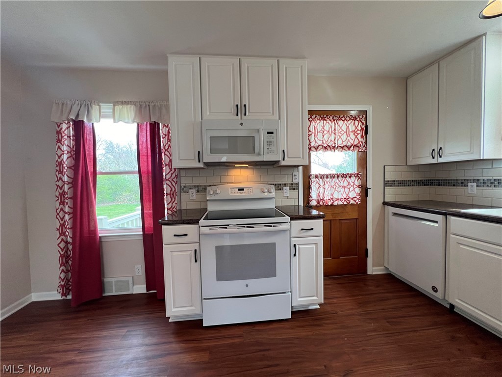 Happy Hollow - Residential