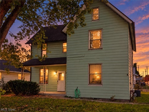 Photo of 1301 Wertz Avenue SW, Canton, OH 44710 (MLS # 5253924)