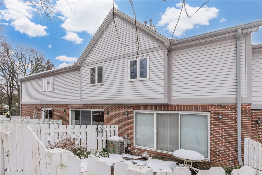 Larchmere Square Condo - Residential