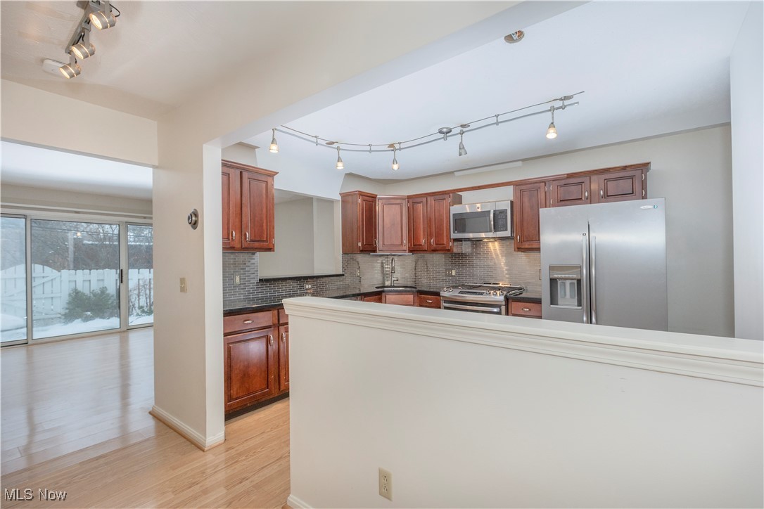 Larchmere Square Condo - Residential