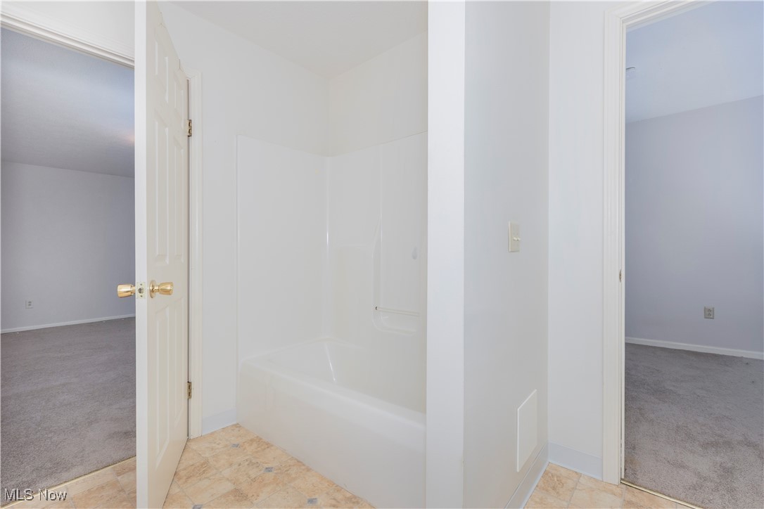 Larchmere Square Condo - Residential