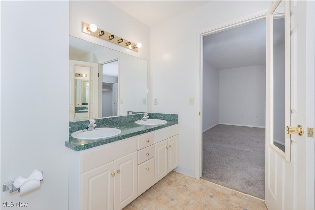 Larchmere Square Condo - Residential