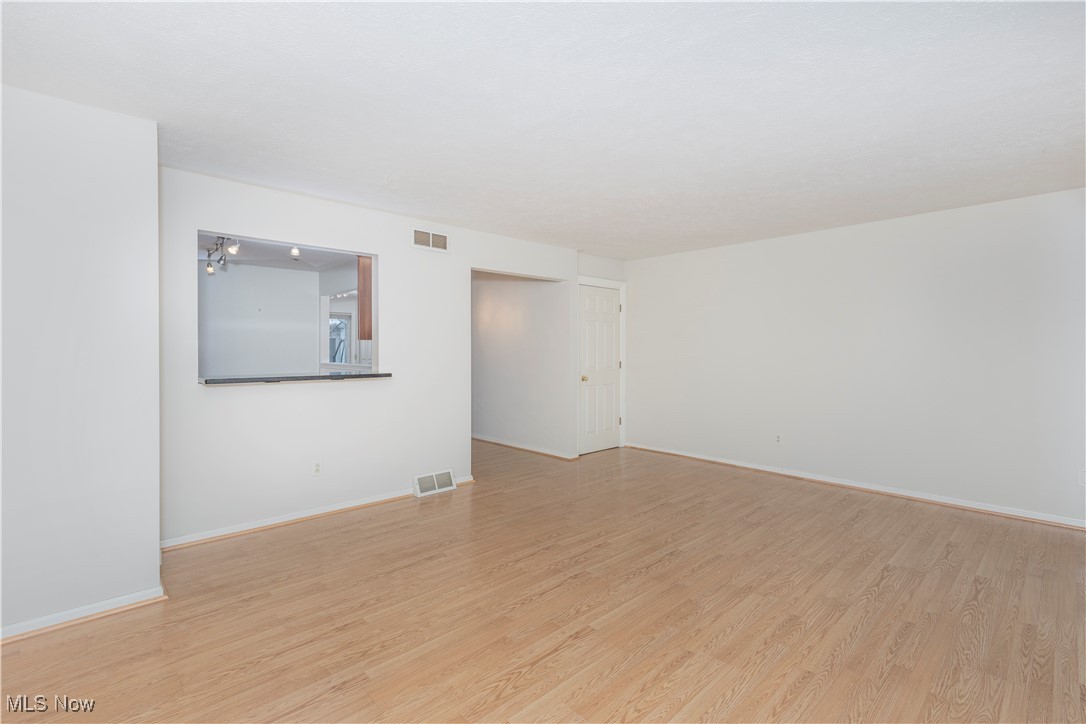 Larchmere Square Condo - Residential