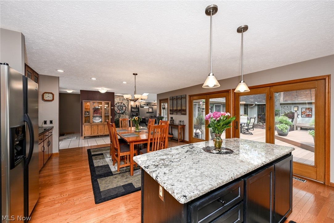 21327 Oak Bark Trail