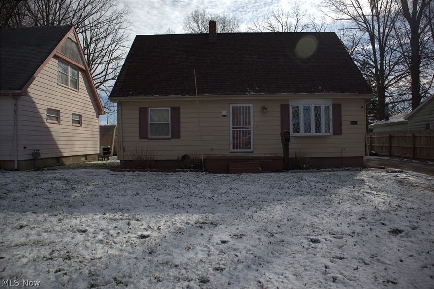 Welcome to this 4 bedroom, 2 full bath cape cod in Warren, Ohio. This home would be a great fit for first-time buyers who may be utilizing FHA, or VA financing, or a combined family in need of two living areas. The upstairs is complete with a full bath and kitchen/living area, ideal for a separate living. The smaller 1st floor bedroom has been converted into a laundry room. The roof was replaced in July 2025, the electrical was upgraded in February of 2026, and the foundation was completely redone in 2006. Call today!