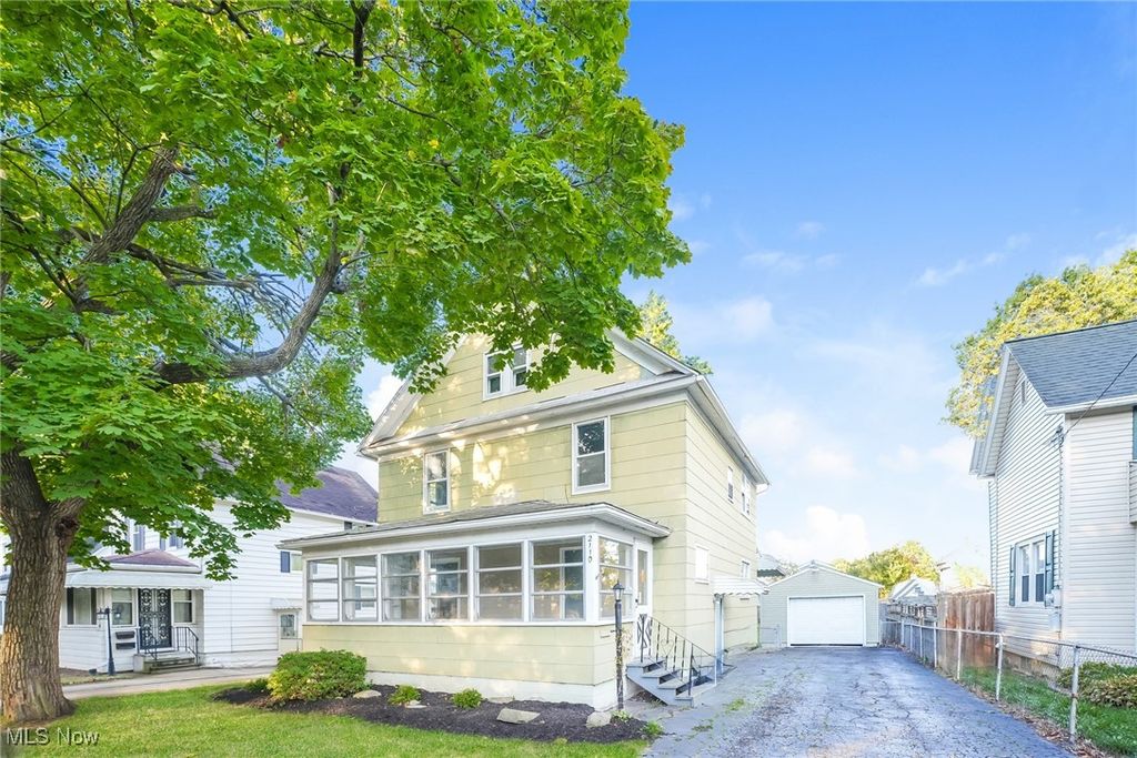 Photo of 2110 12th Street SW, Akron, OH 44314 (MLS # 5165850)