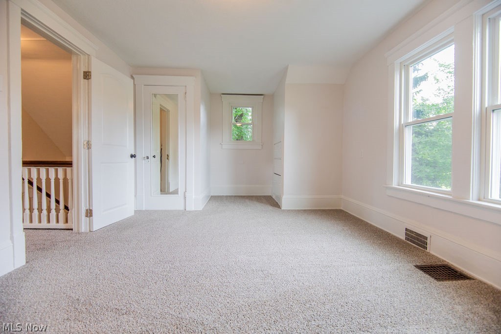 Willobee-On-The-Lake 02 - Residential