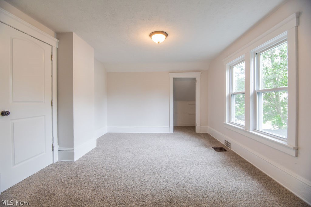 Willobee-On-The-Lake 02 - Residential