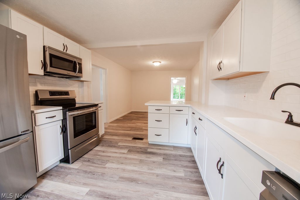 Willobee-On-The-Lake 02 - Residential