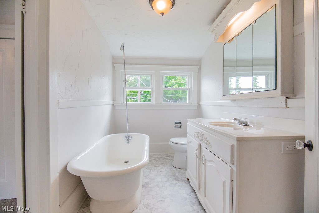 Willobee-On-The-Lake 02 - Residential