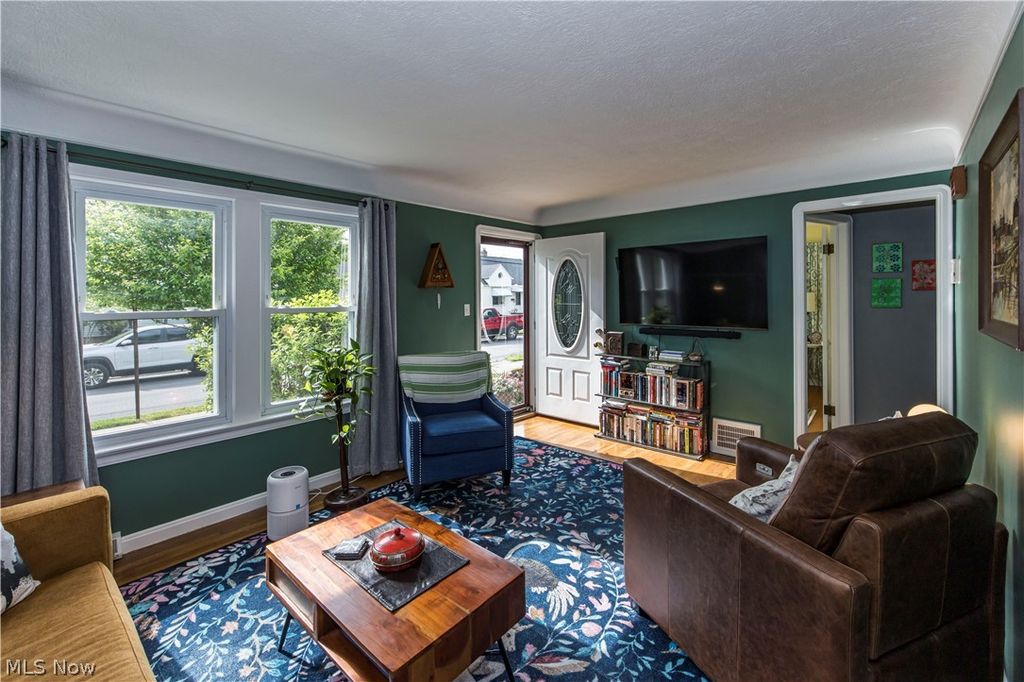 Photo of 4425 W 10th Street, Cleveland, OH 44109 (MLS # 5209162)