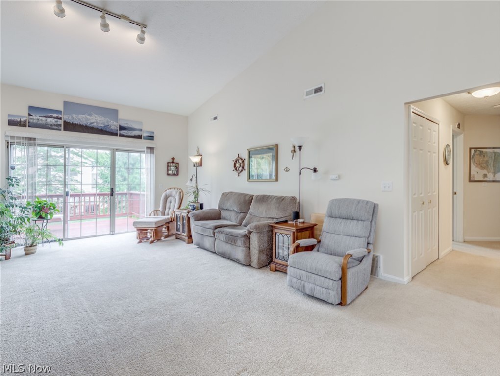 Edgebrook - Residential