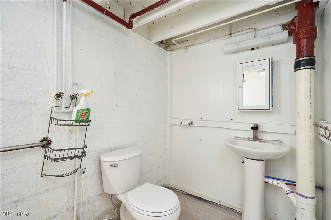 Mong Evans Andre - Residential