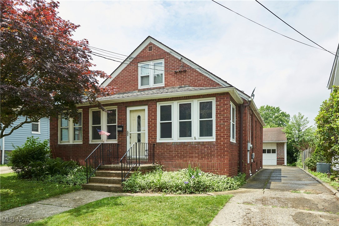 Mong Evans Andre - Residential