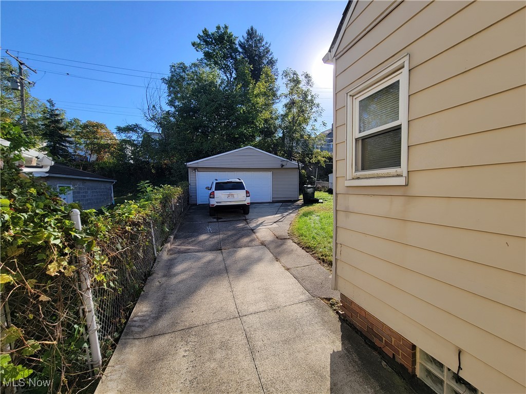 Garfield Pkwy - Residential