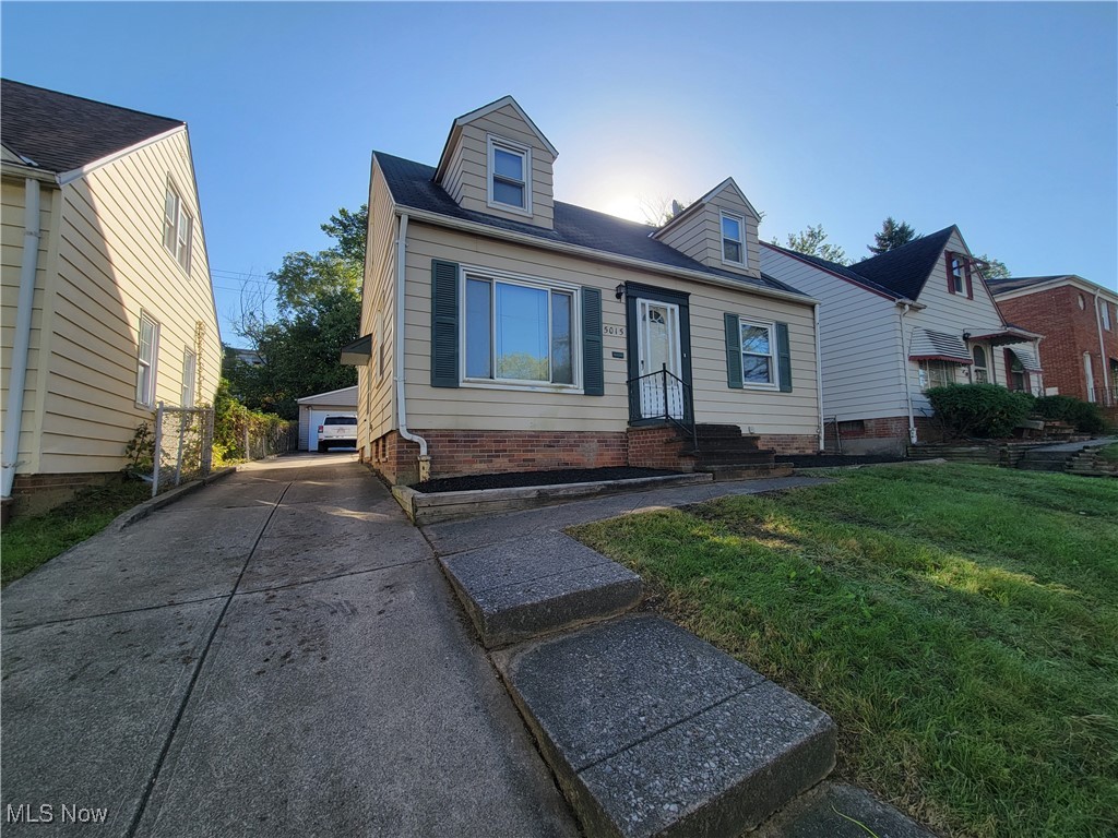 Garfield Pkwy - Residential