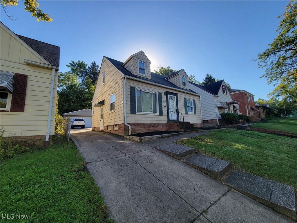 Garfield Pkwy - Residential