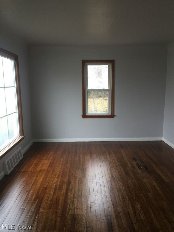 M J Mixs - Residential Lease