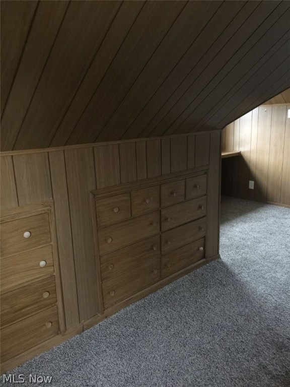 M J Mixs - Residential Lease