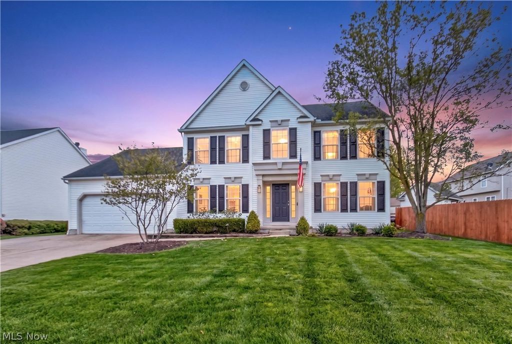 Photo of 632 Sovereign Lane, Medina, OH 44256 (MLS # 5203871)