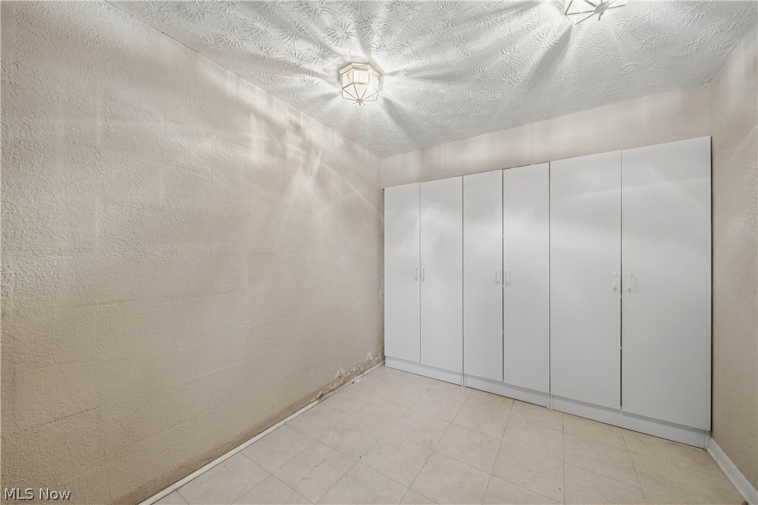 Laurelwoods North Condominiums - Residential