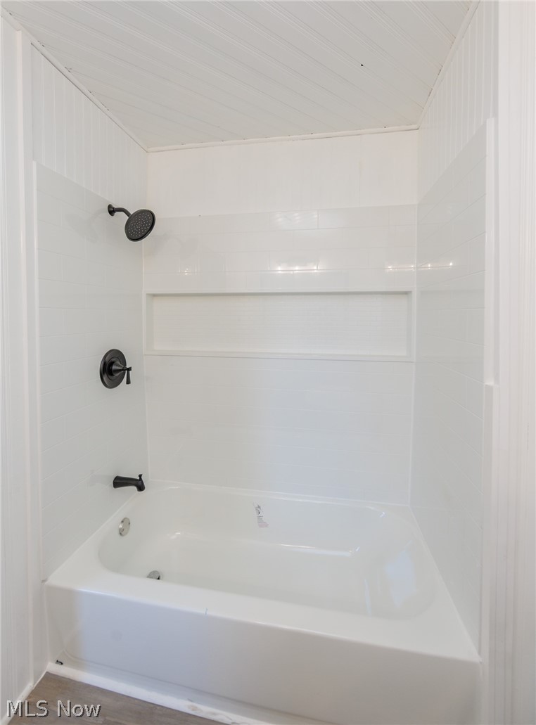 Wm J Whites - Residential