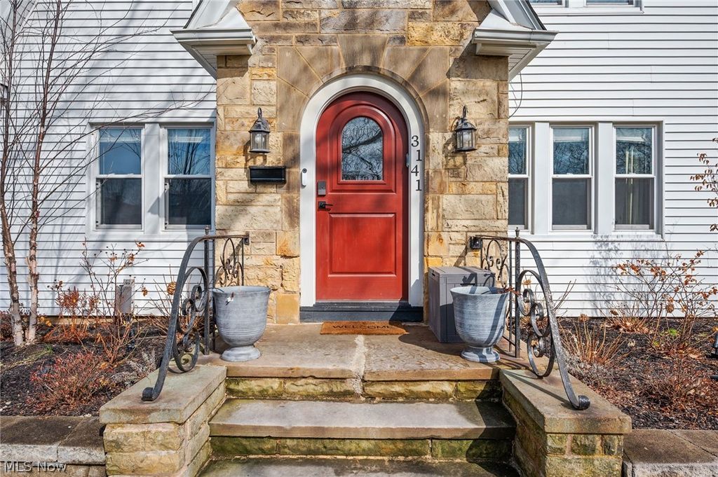 Photo of 3141 Washington Boulevard, Cleveland Heights, OH 44118 (MLS # 5191873)