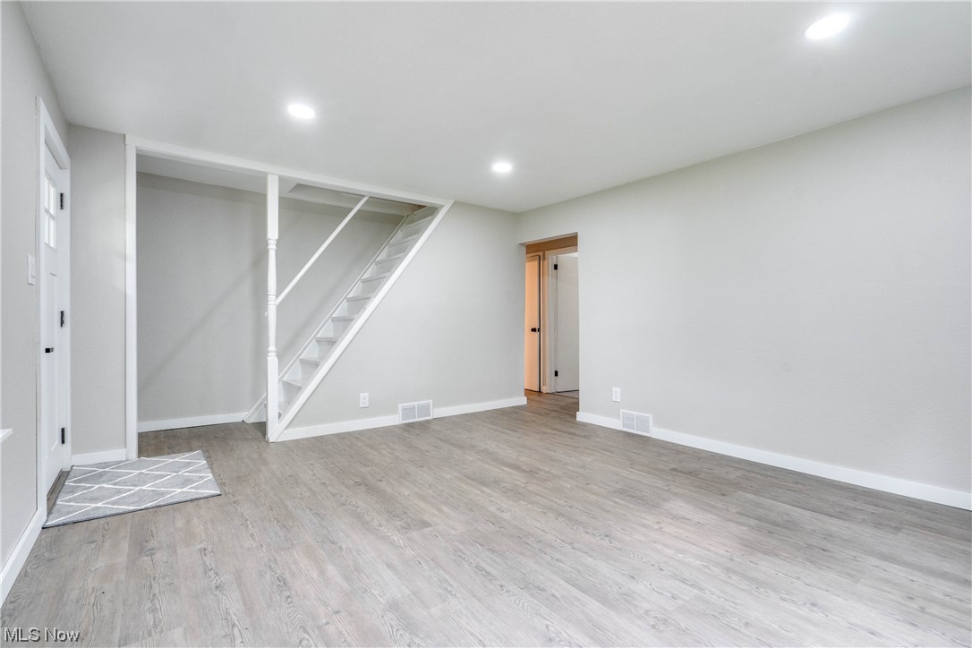 Village/Mapleton - Residential