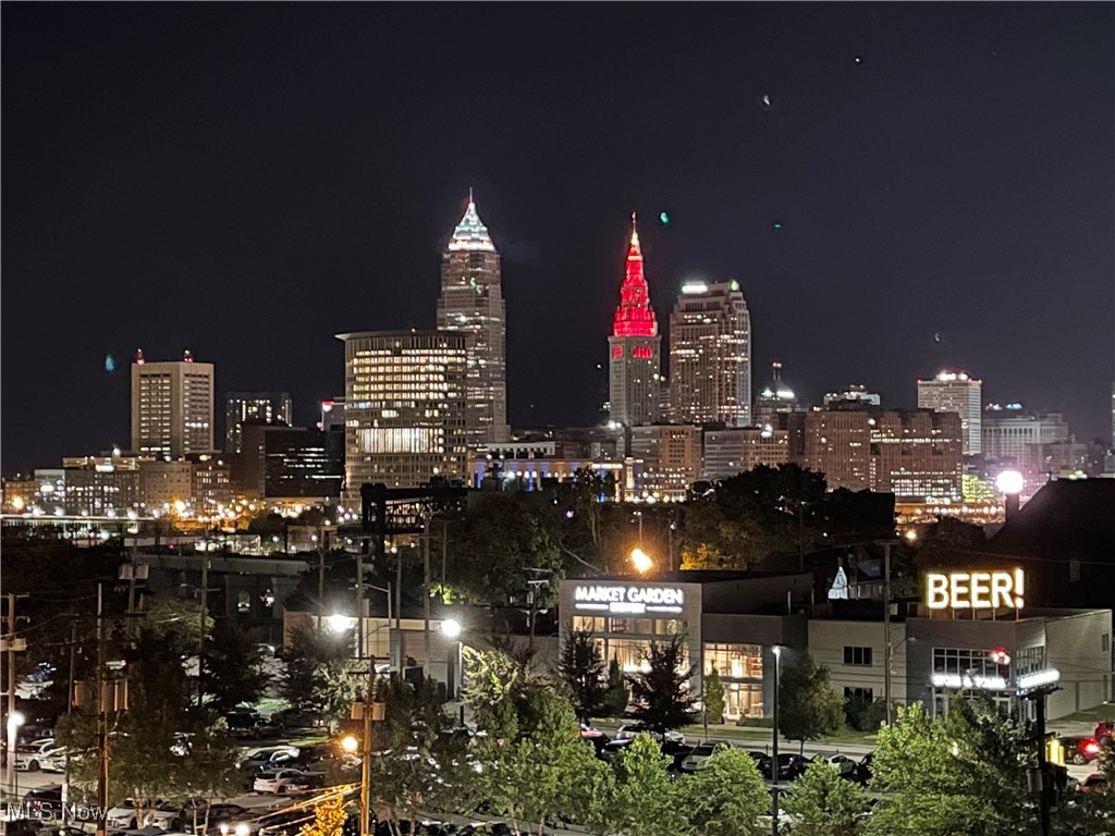 Carroll Ave Condo - Residential