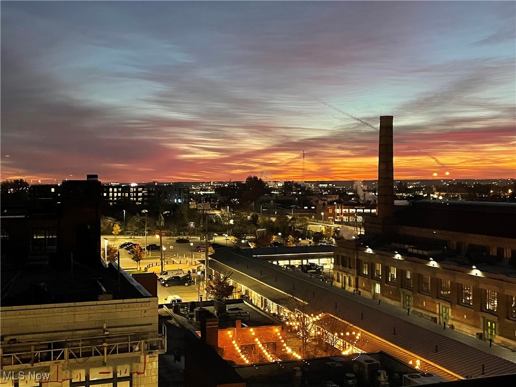 Carroll Ave Condo - Residential