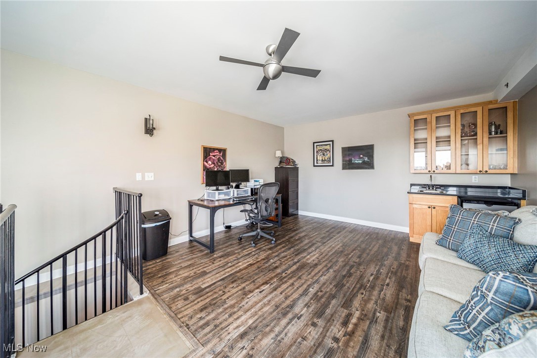 Carroll Ave Condo - Residential