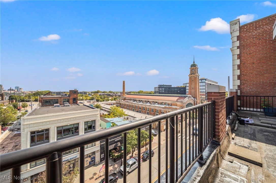 Carroll Ave Condo - Residential