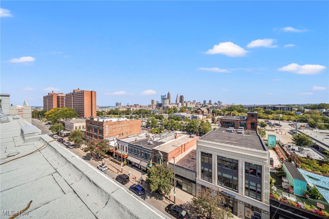 Carroll Ave Condo - Residential