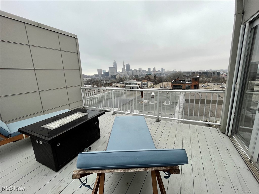 Carroll Ave Condo - Residential