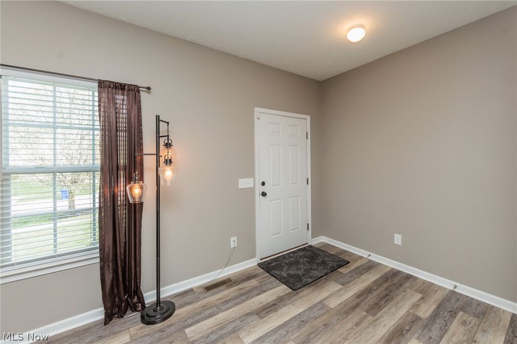 Photo of 1422 Mclean Avenue, Streetsboro, OH 44241 (MLS # 5200846)