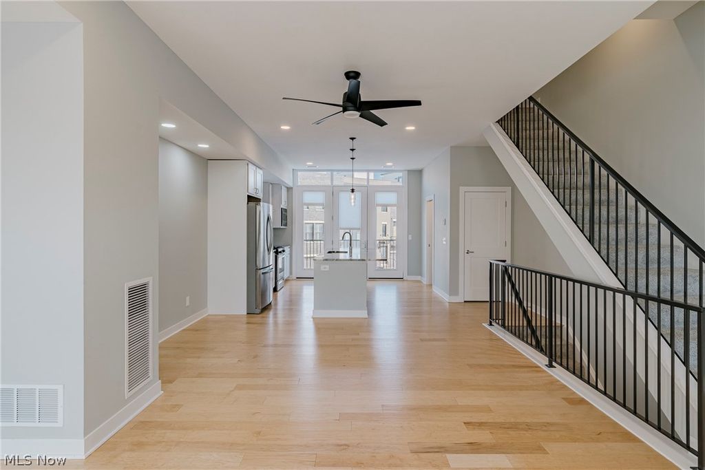 Photo of 11208 N Park Place, Cleveland, OH 44104 (MLS # 5188246)