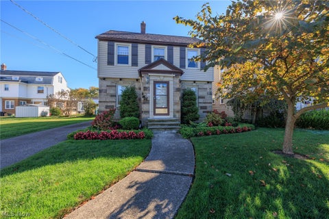 Photo of 1327 Hillsdale Avenue, Lorain, OH 44052 (MLS # 5254439)