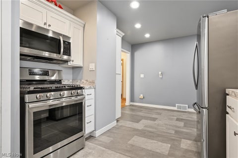 Tiny photo for 6314 Dunham Road, Maple Heights, OH 44137 (MLS # 5254660)