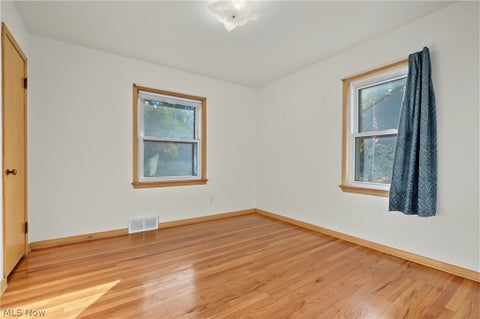 Tiny photo for 6314 Dunham Road, Maple Heights, OH 44137 (MLS # 5254660)