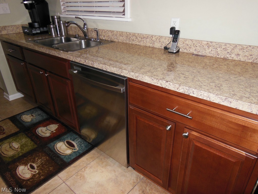 Forest Mdws 02 - Residential