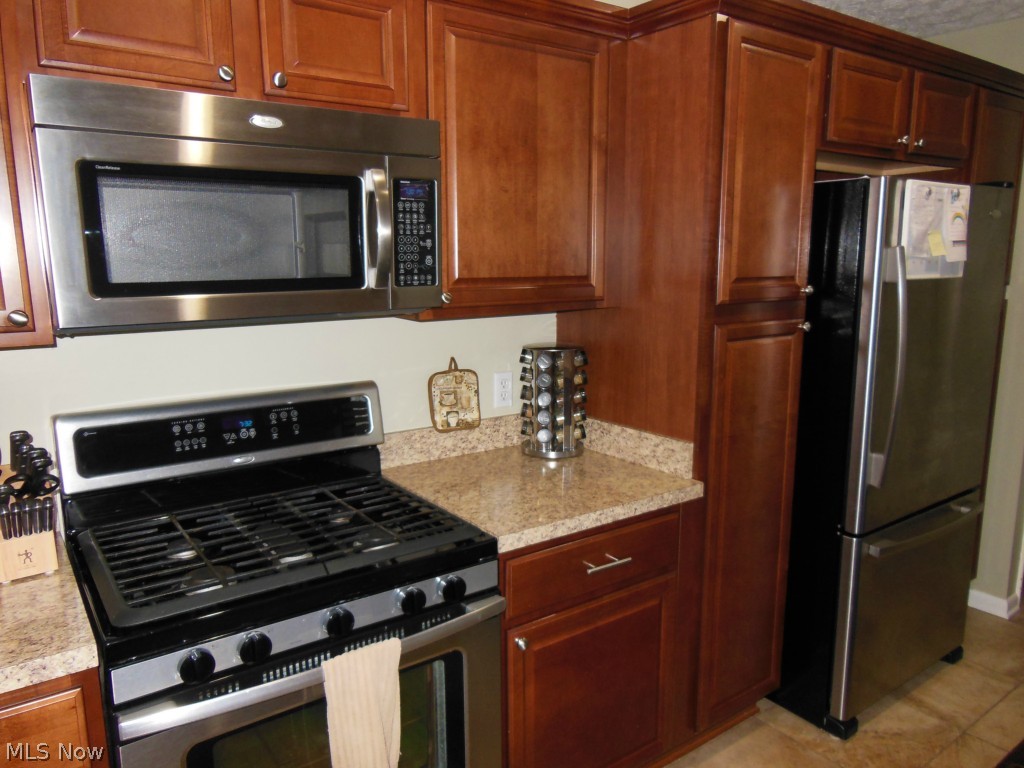 Forest Mdws 02 - Residential