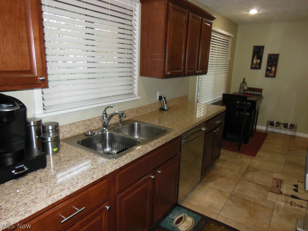 Forest Mdws 02 - Residential